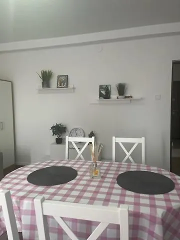 Apartament 3 Camere, Str Lacul Plopului,13 Septe Bucarest Romania